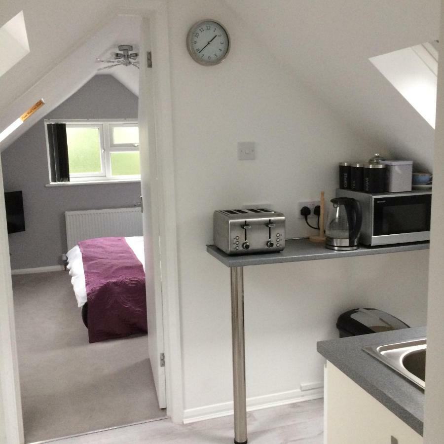 Bed and Breakfast Number Forty One à Hillingdon Extérieur photo