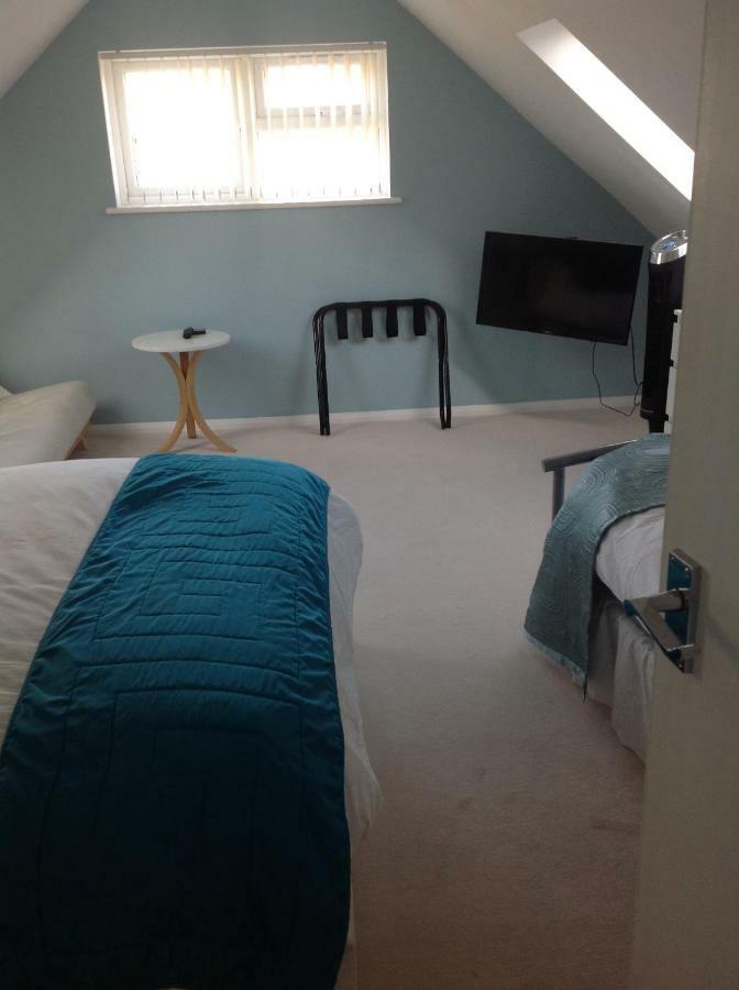 Bed and Breakfast Number Forty One à Hillingdon Extérieur photo